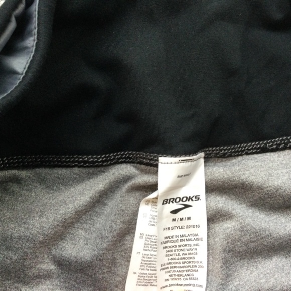 Brooks gray and black crop size medium - Picture 5 of 8